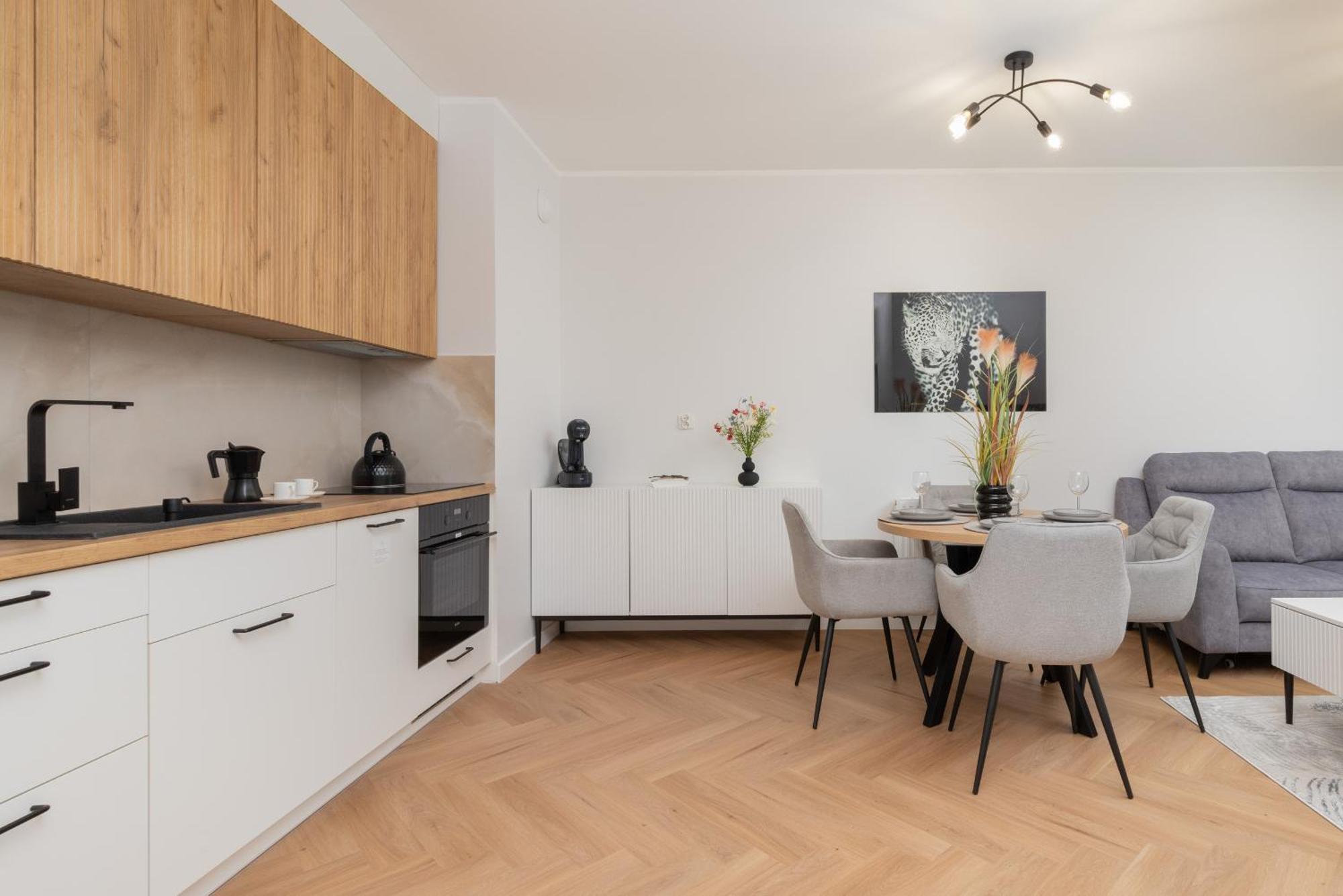 Nowa Letnica Comfortable Apartments With Balcony & Parking Gdansk By Noclegi Renters Exterior foto